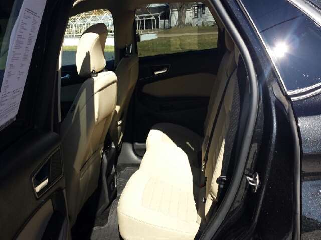 2015 Ford Edge SE AWD 4dr SUV